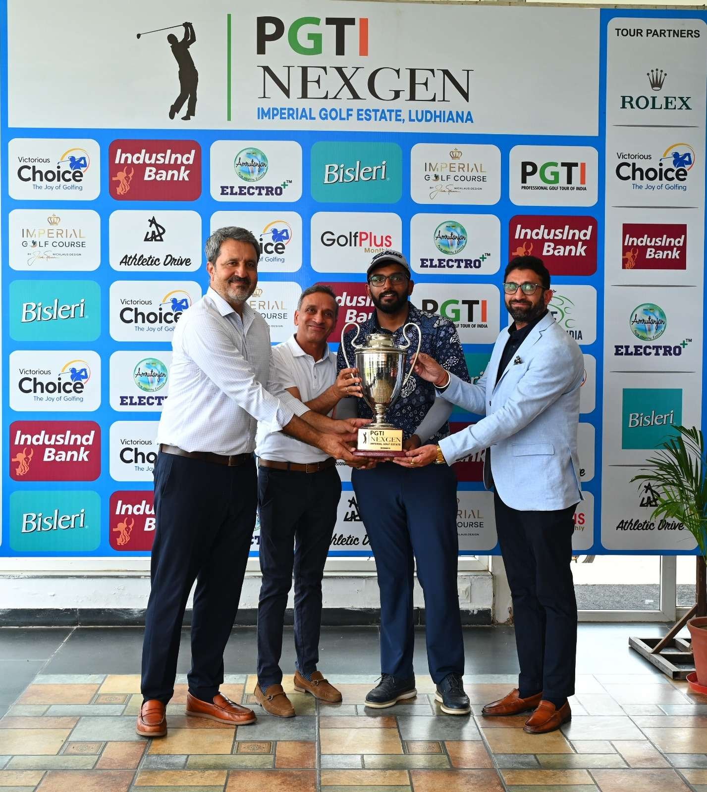Manish Thakran Manish Thakran - TheGolfingHub