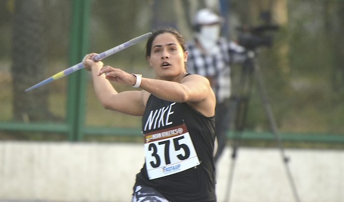 Annu Rani, who had trained her sights on the Olympic Qualifying mark of 64.00m, opened with a throw of 62.83m to improve her own meet mark by nearly three metres.