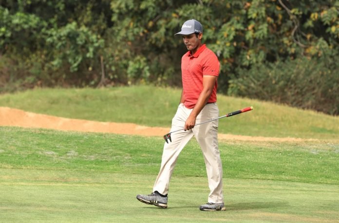 Manu Gandas broke through at the Golconda Masters since turning pro in 2015, but the win came enveloped in pain. Thegolfinghub photo by Virendra Singh Gosain.