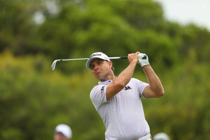 Louis de Jager’s patience and improved putting form helped carry him to the top of the leaderboard at the SA PGA Championship. Photo: Carl Fourie/Sunshine Tour.