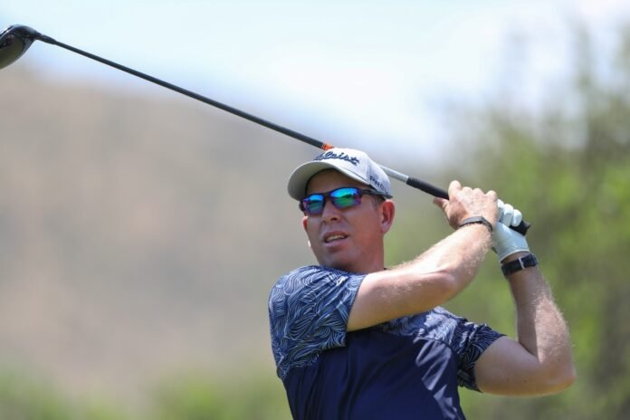 Oliver Bekker will take a three-stroke lead into Saturday’s third round of the South African Open at the Gary Player Country Club. Photo: Sunshine Tour