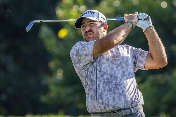 Hennie du Plessis - TheGolfingHub